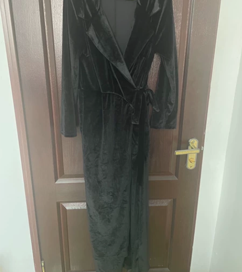 L码 连体裤 有弹性 喜欢的拍哦 感兴趣的...