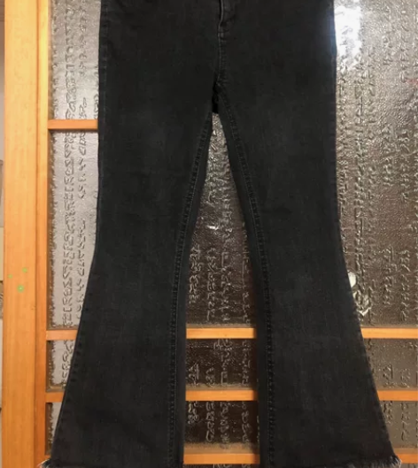 索菲丝尔弹力软牛仔毛边七分牛仔裤，26码1...