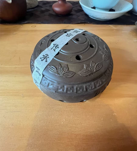 全新香炉，陶的，自提 感兴趣的话点“我想要...