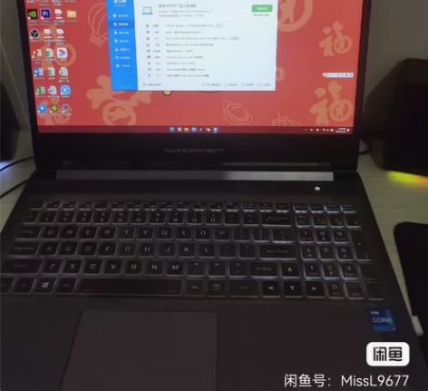 个人自用一手雷神笔记本电脑，轻微使用划痕，...