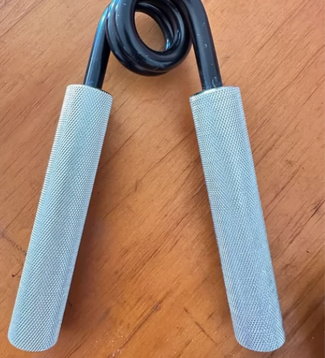 清仓特价握力器300LB，不退不换 感兴趣...