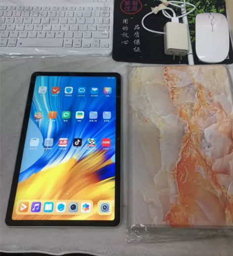 ?荣耀平板 v6  6+128g 成色如图...