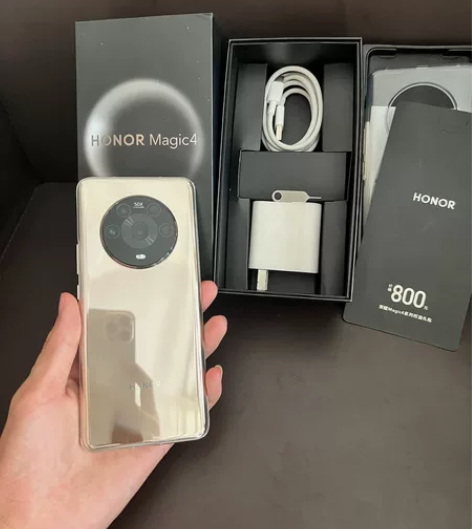 95新荣耀Magic4 12+256G  ...