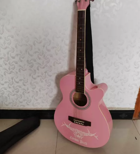 吉他适合初学者 民谣吉他七成新?明显使用痕...