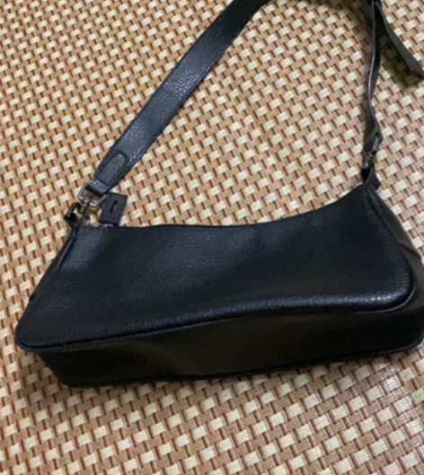 单肩腋下包包 感兴趣的话点“我想要”和我私...