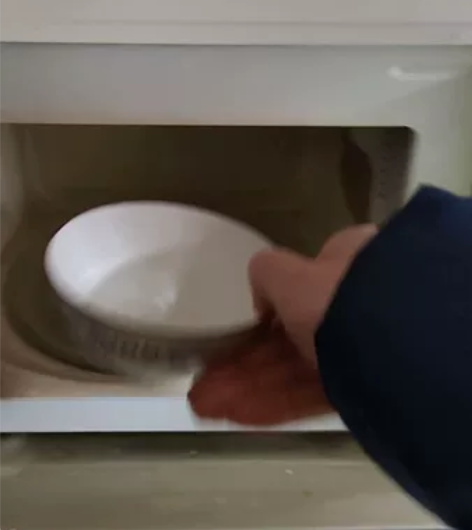 用了两年的微波炉，现在闲置了，没有任何问题...