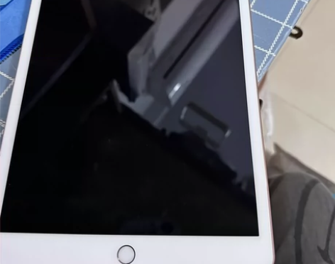 ipad2020港版128G 全部都是原装...