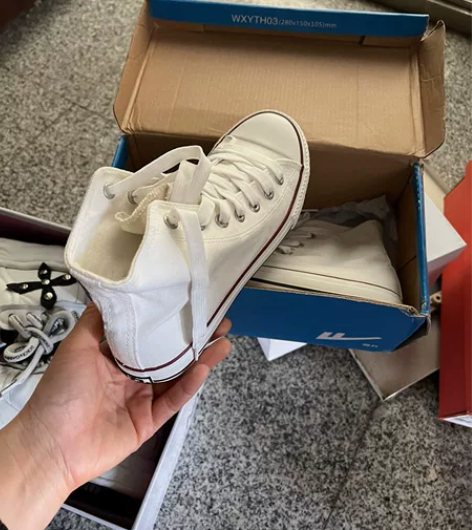 帆布鞋 全新 感兴趣的话点“我想要”和我私...