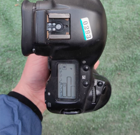 佳能小马二，1DMark‖ N成色如图，整...