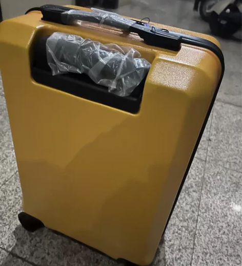 新行李箱，没用过的，20寸 感兴趣的话点“...