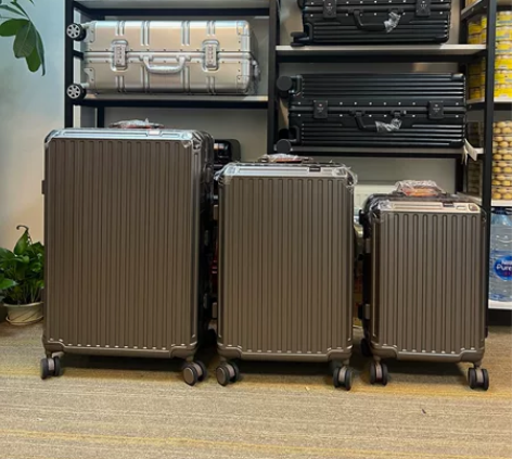 漫游套装大中小28寸，24寸，20寸。钛金...