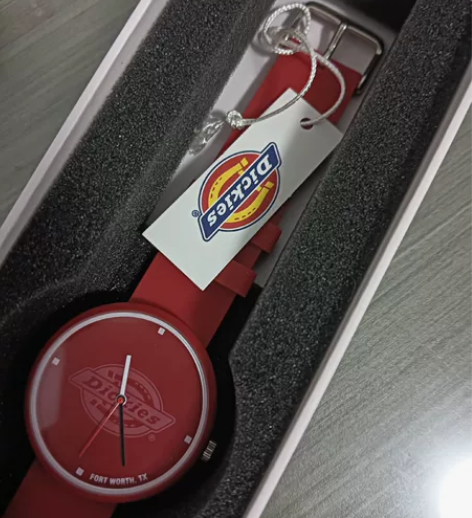 Dickies手表 原价329 一次没带过...