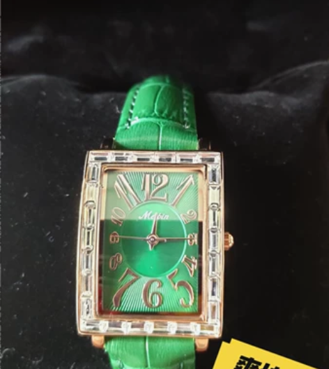 石英小绿表 全新 别人送的礼物，本人不喜欢...