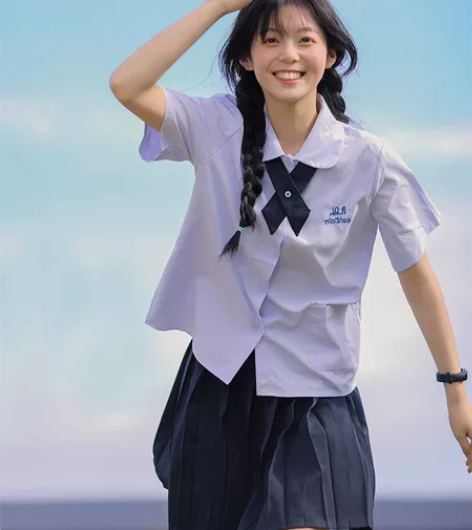 泰式校服,一套,也可以分开买,裙子有蓝色和...