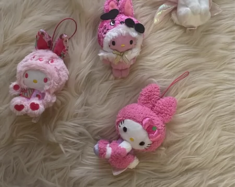 粉色兔子变装kitty挂件 卷毛兔女郎挂件...