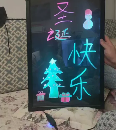 现有100块儿全新插电版荧光板尺寸40?6...