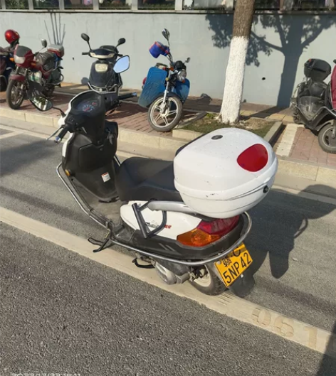 豪爵新悦星摩托车出售，才跑一万多公里，品牌...