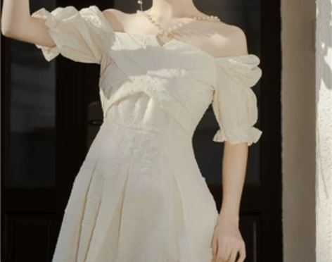 法式超仙甜美在逃公主裙富家千金一字肩丁达尔...