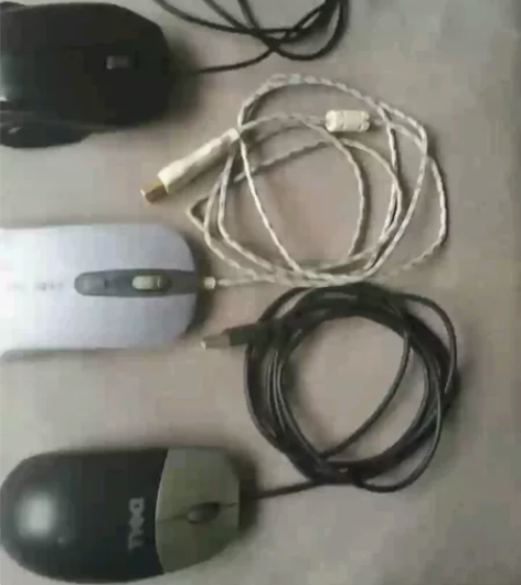 DELL戴尔有线鼠标, MO5UOA 按键...