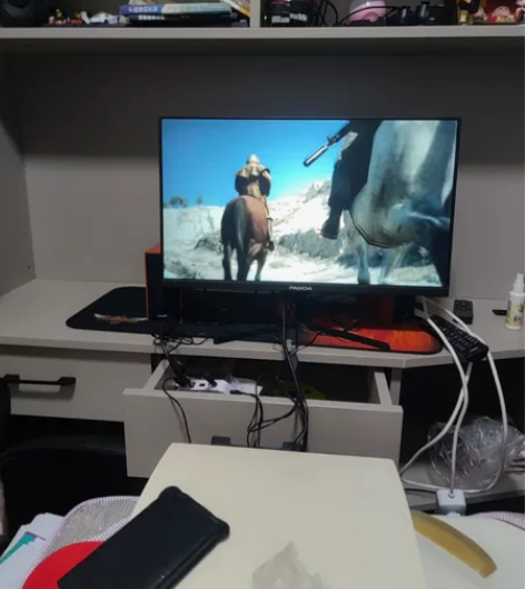 索尼ps3，2512B?160g的固态硬盘...