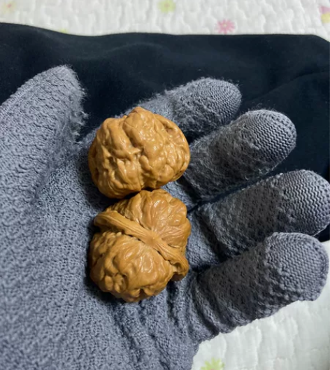 蛙蛙,37尺寸,皮质嘎嘎好,楞尖稍修,无黄...