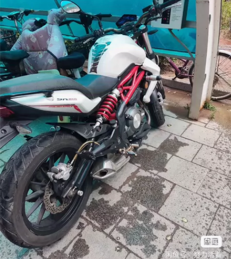 15年黄龙300，双杠中国好声音，新手练手...