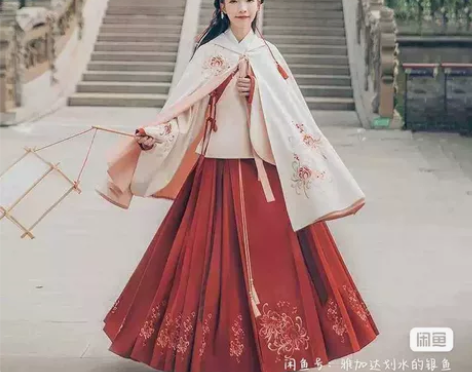 汉尚华莲芙蓉月 上袄 ?马面裙 S号 感兴...