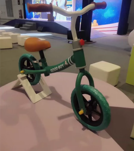 儿童平衡车滑步车2-6岁小孩自行车无脚踏溜...