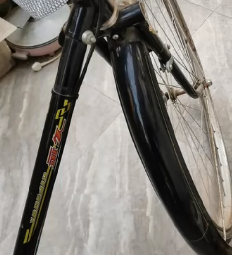 永久28链套。正常使用，如图！原装牛皮车坐...