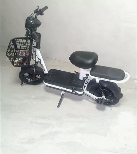 【个人出售 便宜捡漏捡漏】爱玛雅迪电动车同...