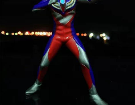 万代正版奥特曼发光扭蛋人偶 迪迦奥特曼 闪...