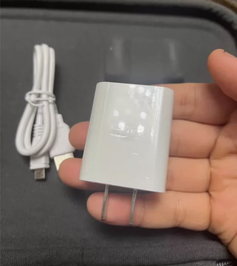 大疆mini1原装充电器和原装数据线一套，...