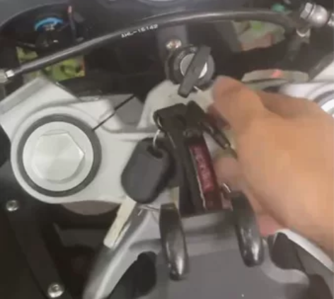 19年阿普利亚abs版原价21980，1万...