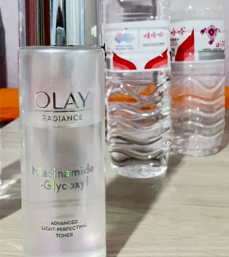 Olay美白水 感兴趣的话点“我想要”和我...