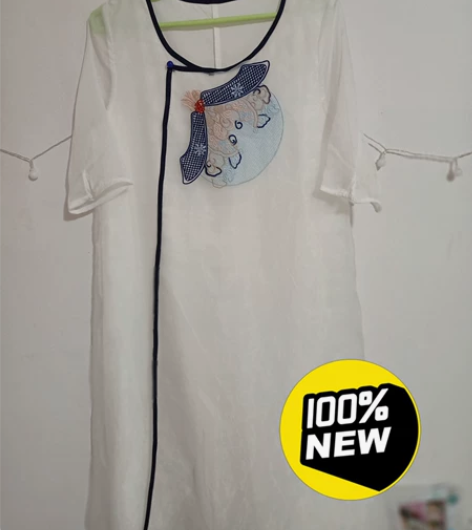 长裙 保证全新 无掉牌。朋友送的，我试了肩...