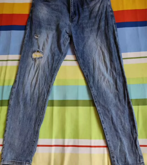 男士青年破洞牛仔裤，春夏款，33码，臀围1...