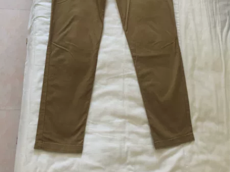 播牌女款长裤 几乎全新,s码,腰围35cm...