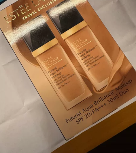 雅诗兰黛沁水粉底液1C0，效期还有2年，特...