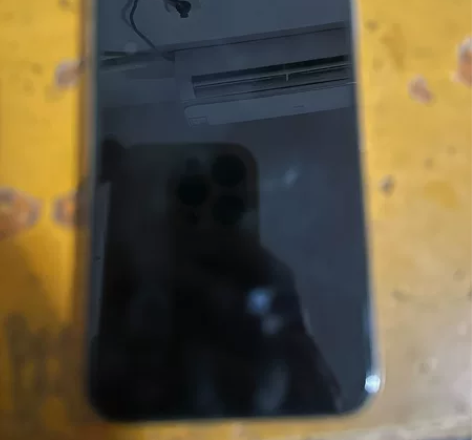 iphone x 有锁机，已黑解不需要卡贴...