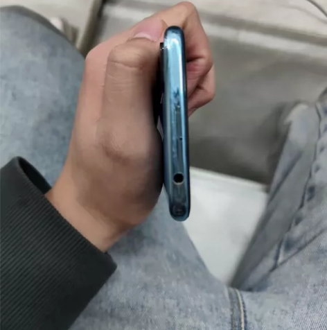 换下来的荣耀play4t pro，6+12...