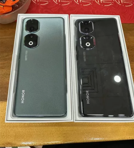 荣耀90pro 16+256 演示机 底部...