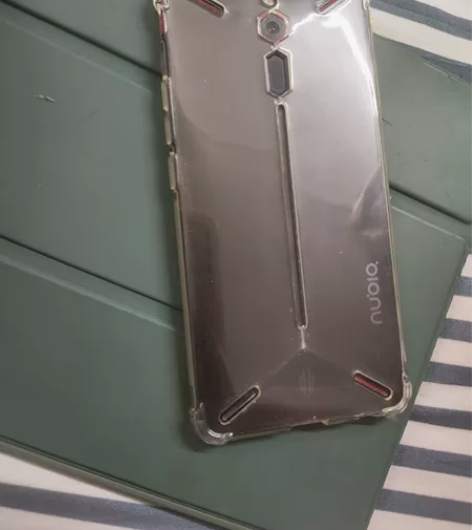 ?出俩手机，努比亚红魔一代8+128，op...