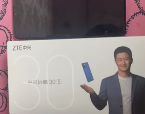中兴zte 5731N移动 只开过机几乎全...