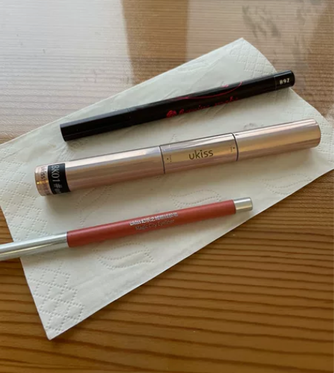 kiss me 眼线笔 5成新 ukiss...
