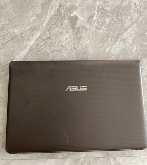 华硕笔记本电脑 12年买的 基本全新 忘记...