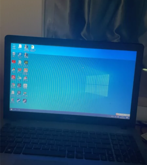 华硕k550v 8g运存 128g固态 1...