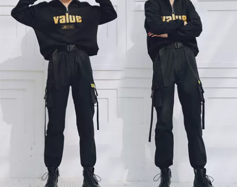 工装裤，标L码，穿不下，建议S穿。 布料透...