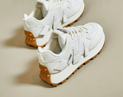 网红老爹鞋女ins潮超火春季爆款百搭小白鞋...