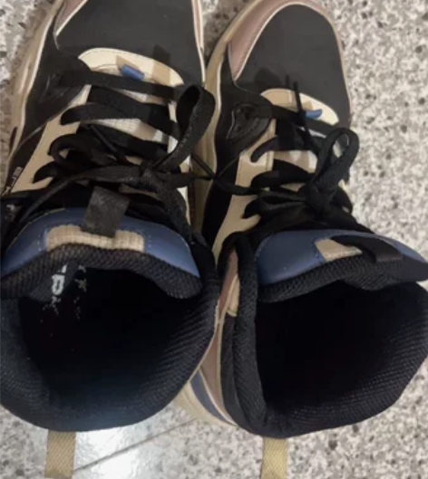 鸿星尔克运动鞋女款，37号码，低价出售，有...