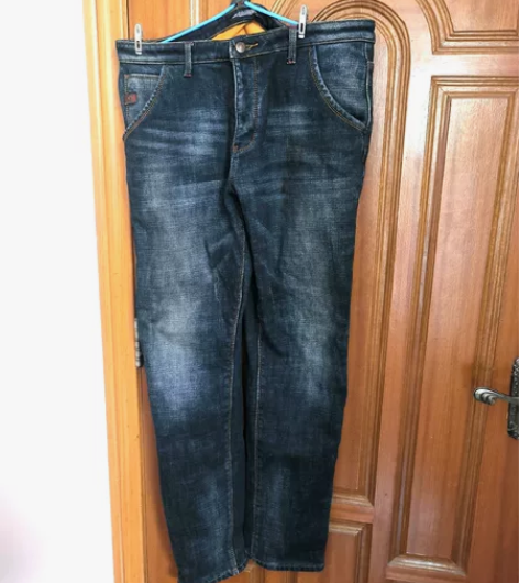 包邮冬季高品质加绒加厚牛仔裤，几乎全新。保...